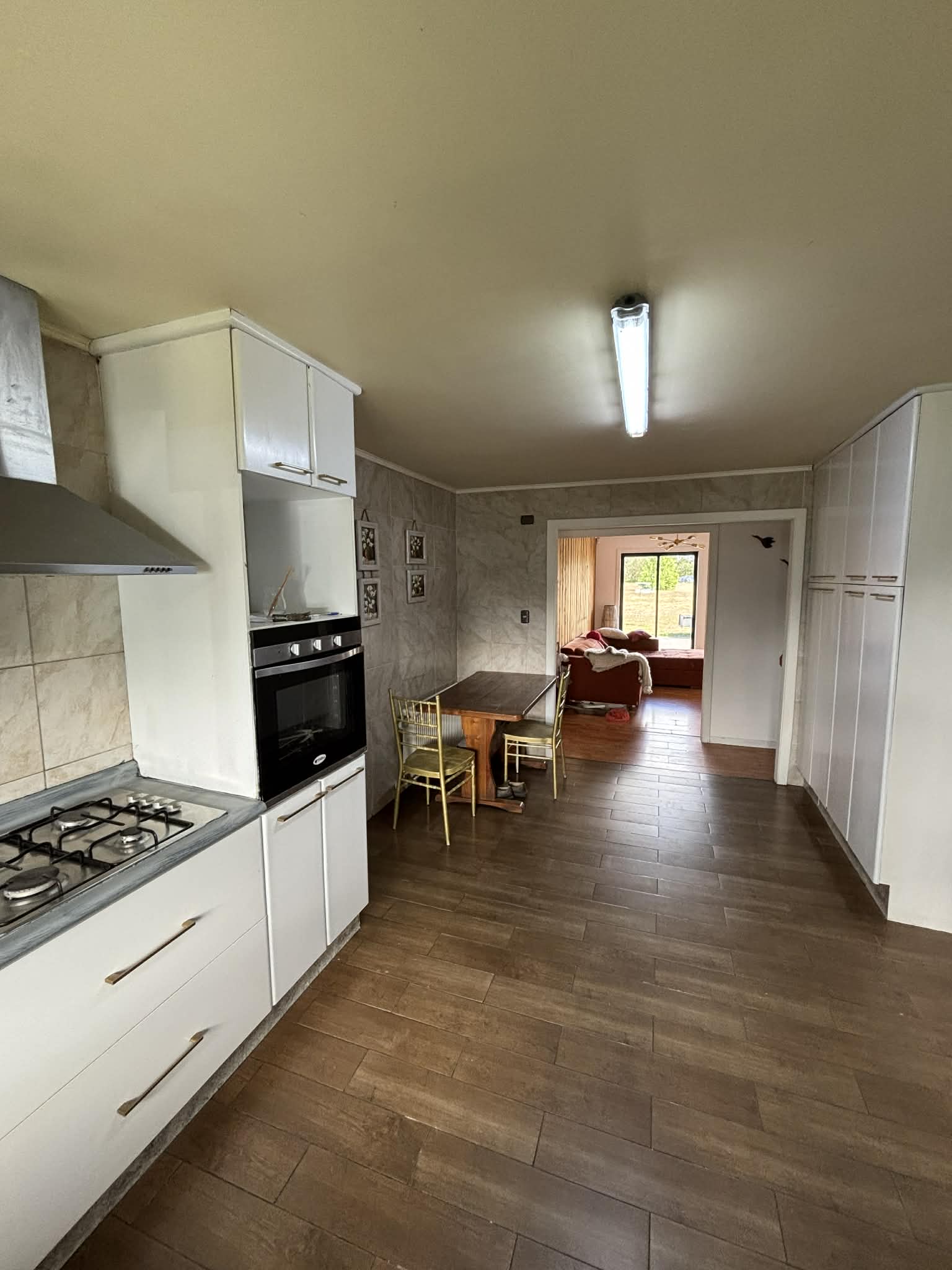Gran casa en parcela en condominio privado a 4 km de Osorno hacia Puerto Octay - Vista 4