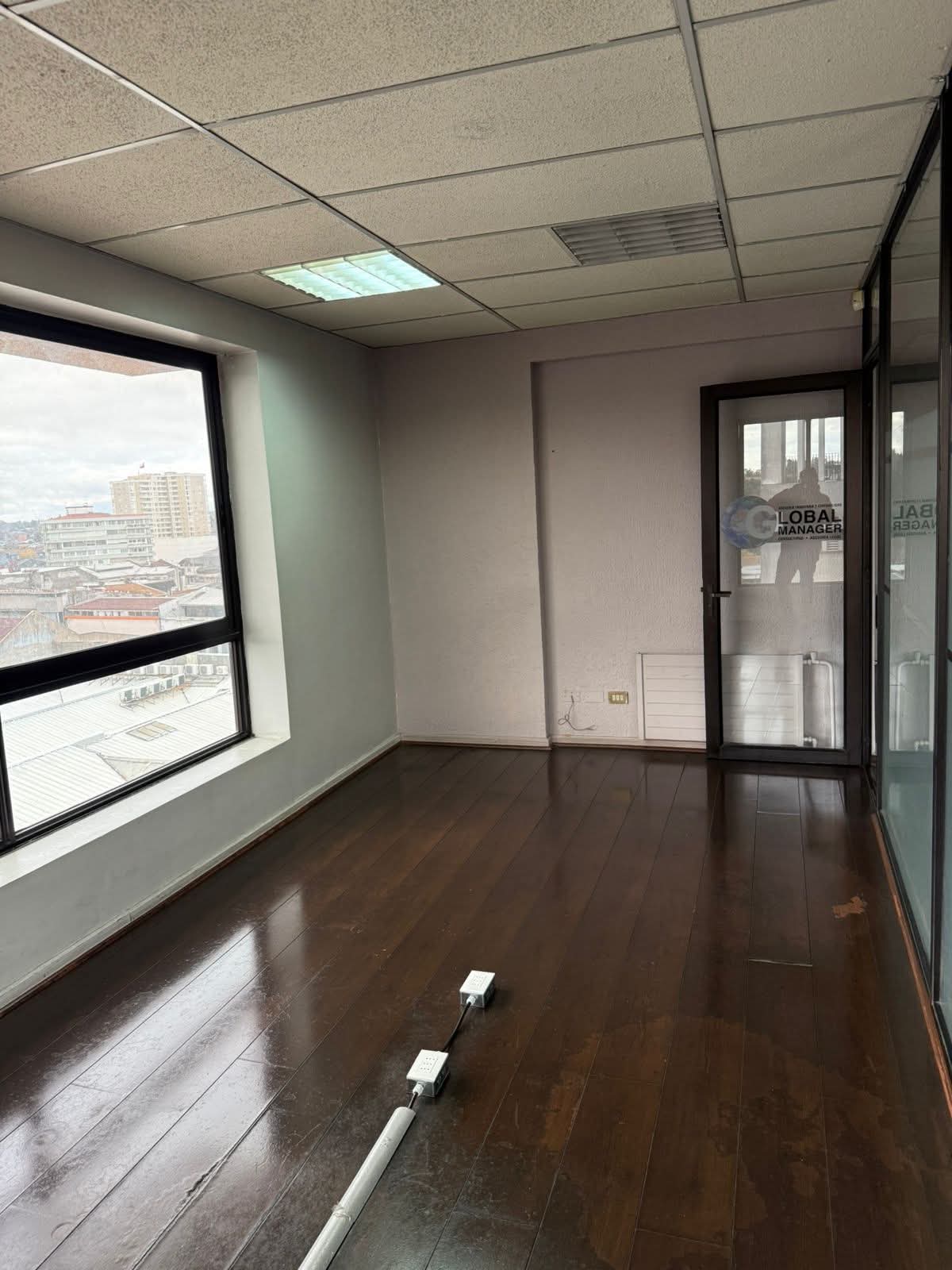 Arriendo Gran Oficina en Pleno Centro de Osorno - Vista 16